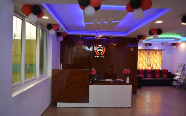 Rd Hotel by OYO Rooms