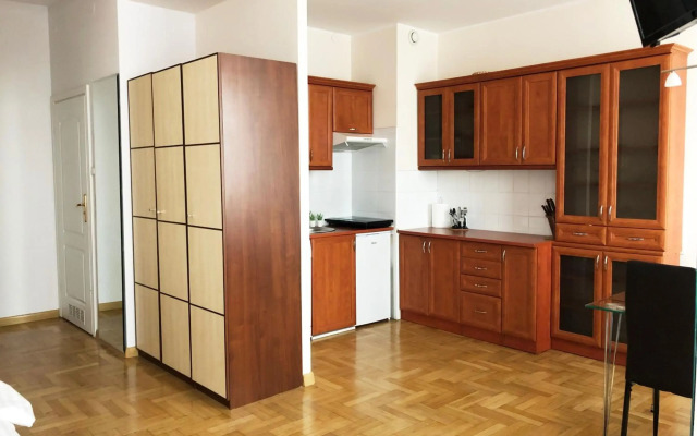 Sienna 93 - cozy studio by Homeprime