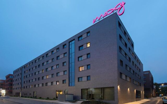 hotelImage
