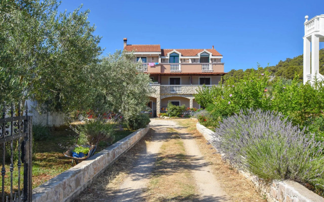 Apartments Studenac in Tkon - island Pasman