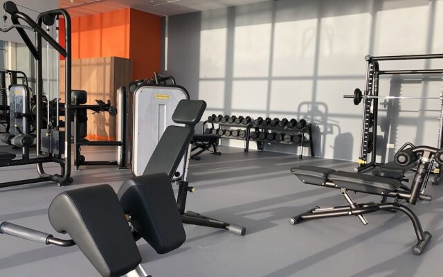 4BR Apt on Bluewater Island