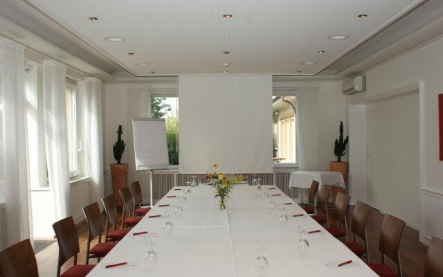 Hotel Jean-Jacques Rousseau