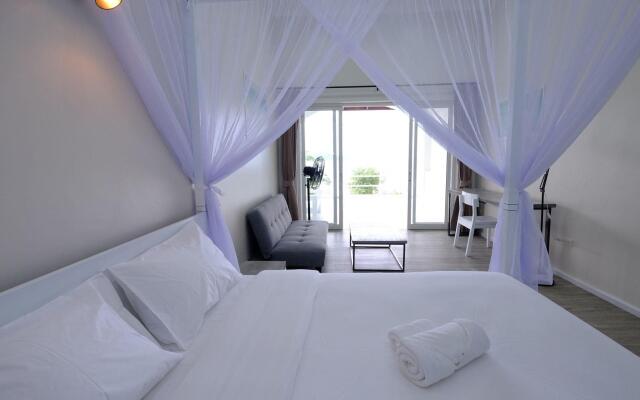 Baan Jai Dee Beach Front Hotel
