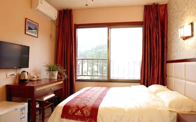 Longjun Jiayuan Hotel