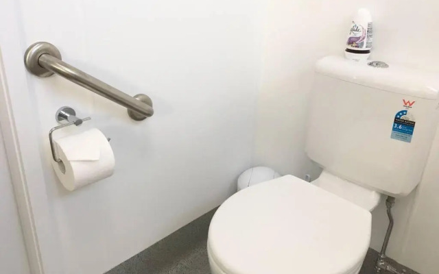 Lovely Pet Friendly Self Contained Holiday Villa