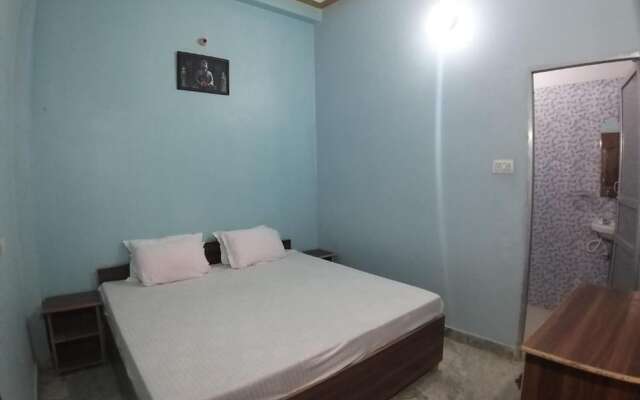Goroomgo Mahamaya Guest House Varanasi
