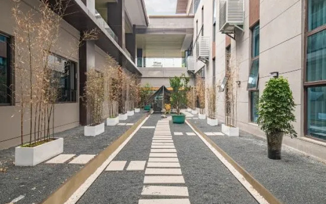 Yuxin Hotel (Zhenhua Group)