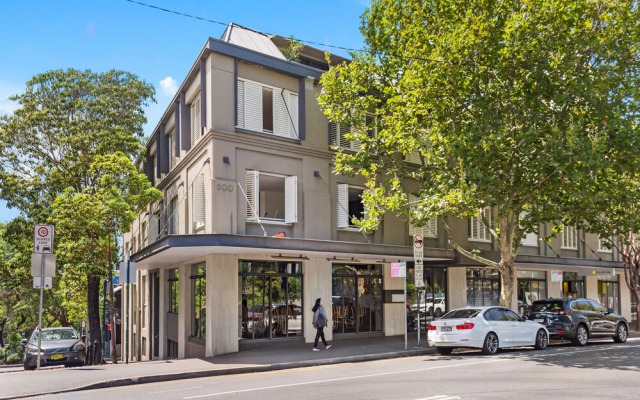 Surry Hills Modern Two Bedroom - 13 CRN