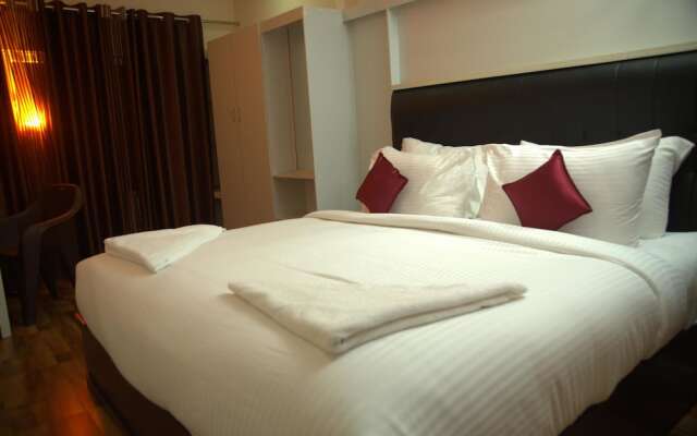 Hotel Wayanad Square