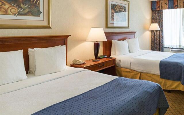 GreenTree Hotel & Extended Stay I-10 FWY Houston, Channelview, Baytown