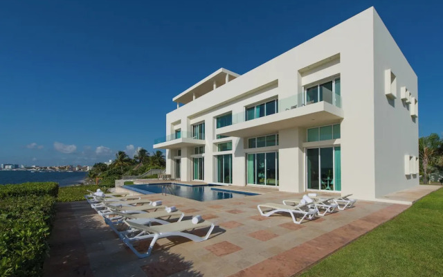 Villa Punta Sam Cancun Beachfront Luxury