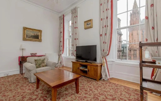 St James Quarter 2 Bed Apartment