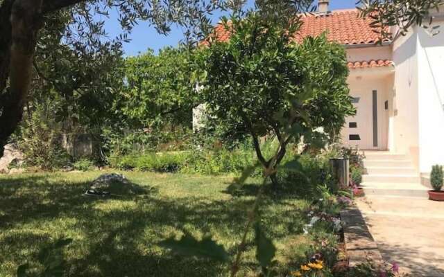 Sea View Apartment Ruza, Sleeps 4