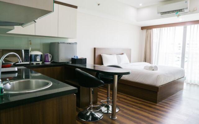 City View Studio Apartment at Tamansari La Grande