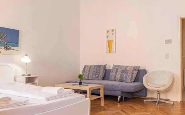 Comfortable 2BR Apartment Long Stay