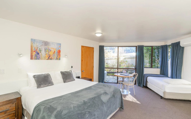 Melbourne Lodge
