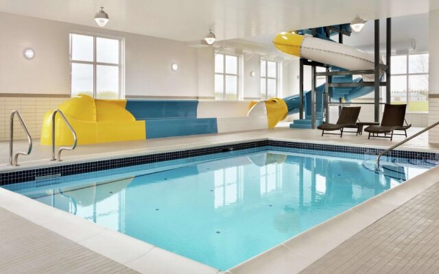 Ramada by Wyndham - St Paul