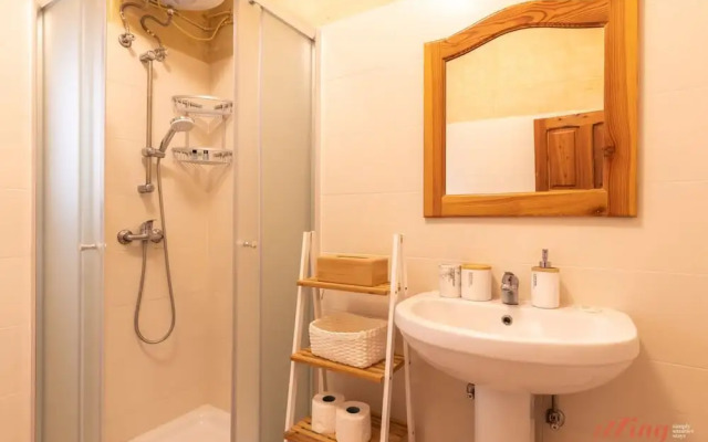 Pet Friendly Penthouse Rooftop Jacuzzi With Views