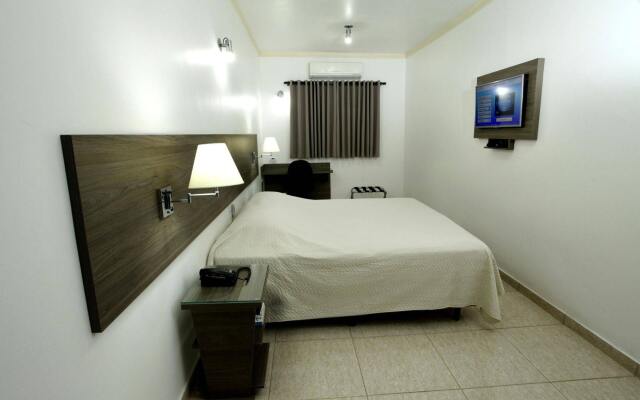Indaiá Hotel