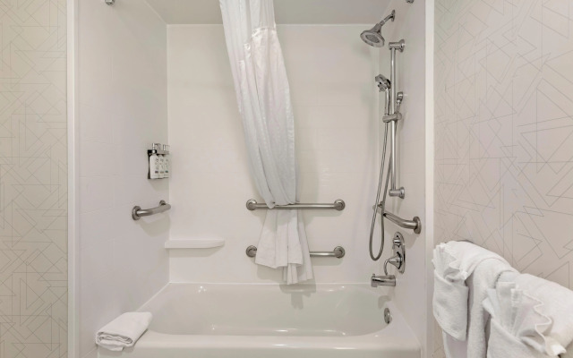 Holiday Inn Express San Bernardino - Colton by IHG