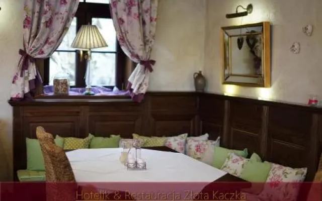 Hotelik & Restauracja Złota Kaczka
