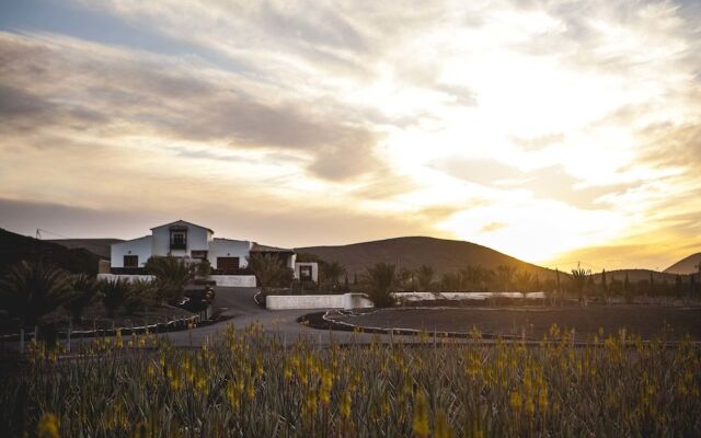 Casas Pilar, Aurora y Tarabilla en finca ecológica