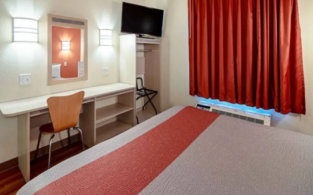 Motel 6 Anchorage, AK - Midtown