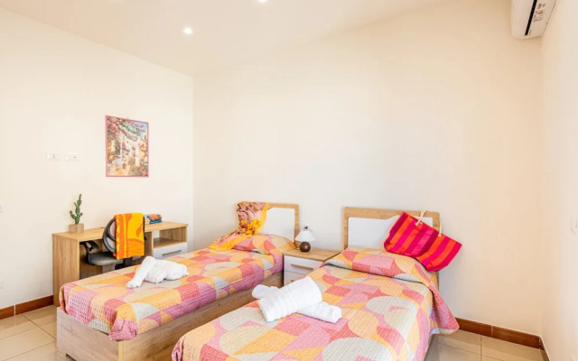 Bright Apartment Private Parking Naples