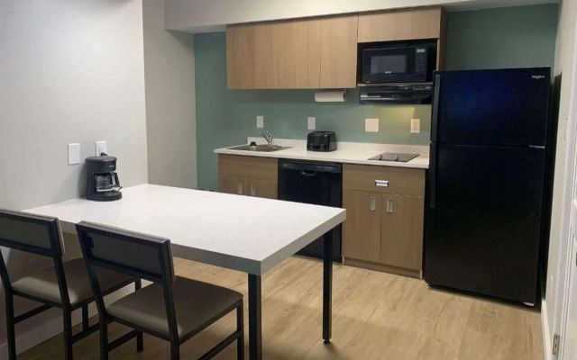 MainStay Suites Springfield South - Battlefield Rd