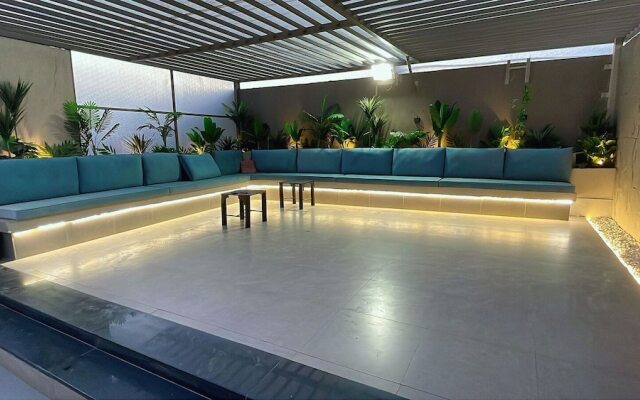 Burj Al Hayat Furnished suites-Al Mallaz