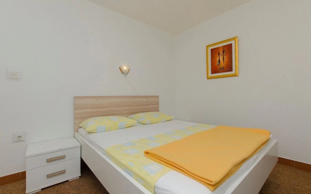 Vlado - Cosy & Afordable - A3