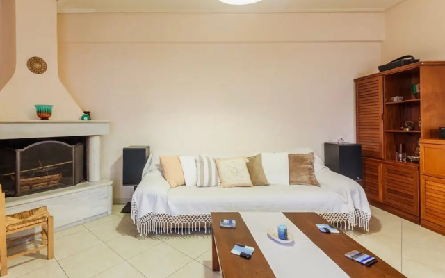 Spacious Urban Haven-family Home Perfect Location