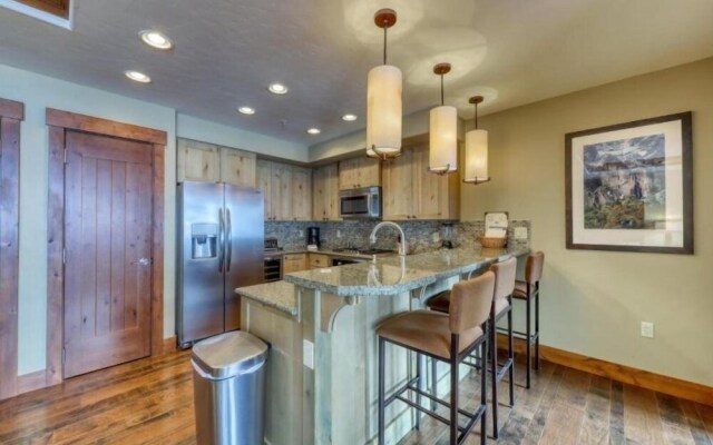Luxury 2 Bedroom Ski in, Ski out One Ski Hill Residence Located at the Base of Peak 8 with Outdoor Plaza