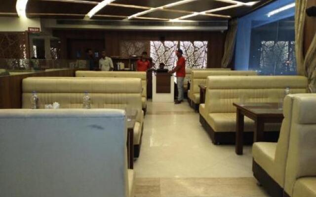 saravanaa residency