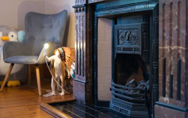 Stylish 1 bed Near Greenwich for 4!