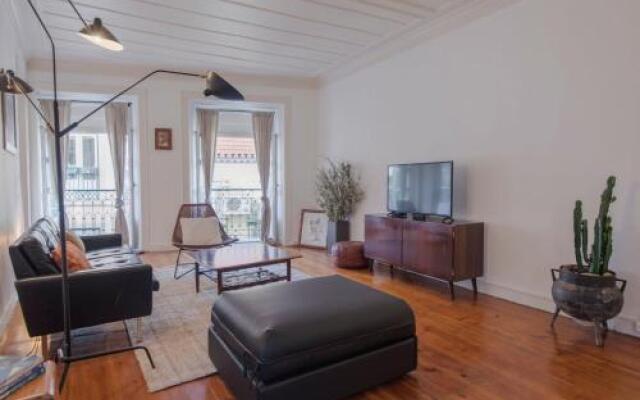 Lovelystay - Chiado 2 Bedroom Charm!