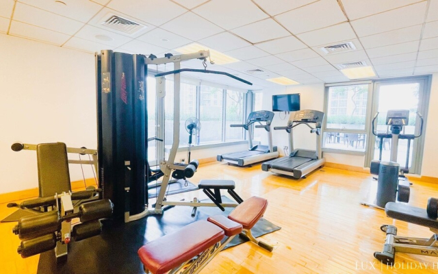 LUX The Downtown Blvd Suite