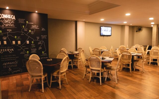 Geneviee Palace Hotel