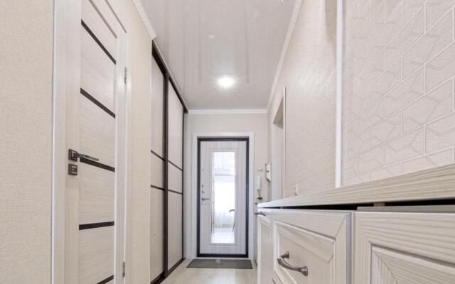 Апартаменты Четыре Сезона мкрн. Дружба 2/8