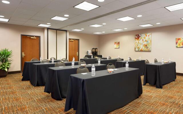 Country Inn & Suites by Radisson, Wolfchase-Memphis, TN