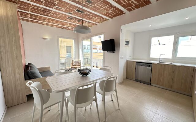 Arago 271 in Roses With 2 Bedrooms and 2 Bathrooms