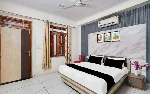 OYO 26462 Hotel Yatrik