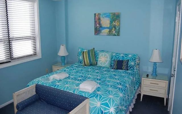Arcadian II 15-B - 2 Br Condo