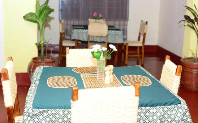 Muhabura Mountain Lodge