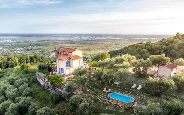 The Sea Air Villa in Massarosa