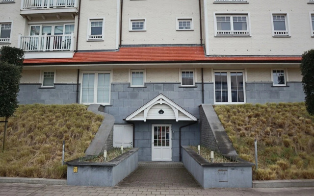 Apartment in Nieuwpoort Near the Harbor Channel