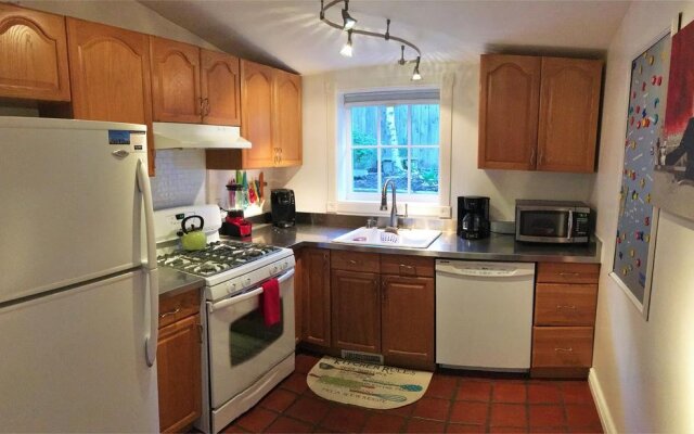 Cottage in Capitol Heights District