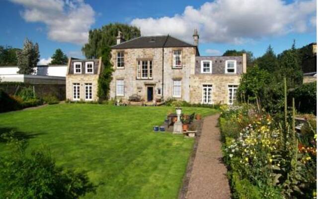 Rathan House - Guesthouse at Eskbank
