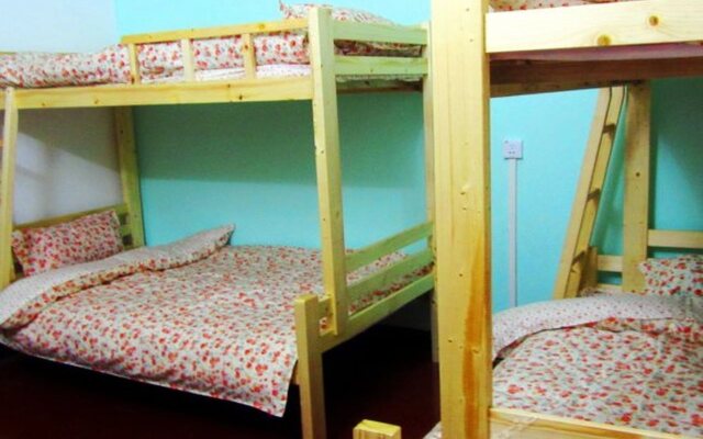 98 Climbing Hostel