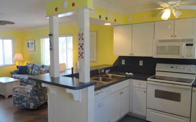 AM Beach Place Unit 4